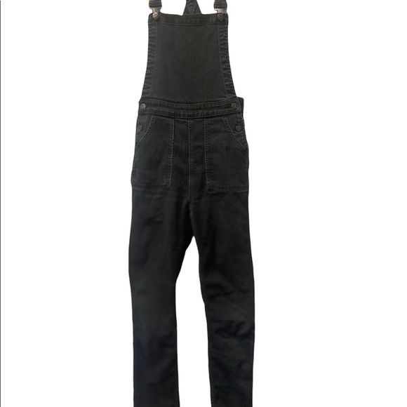 Madewell Black Cross-back Overalls in a size XS. - Picture 2 of 8